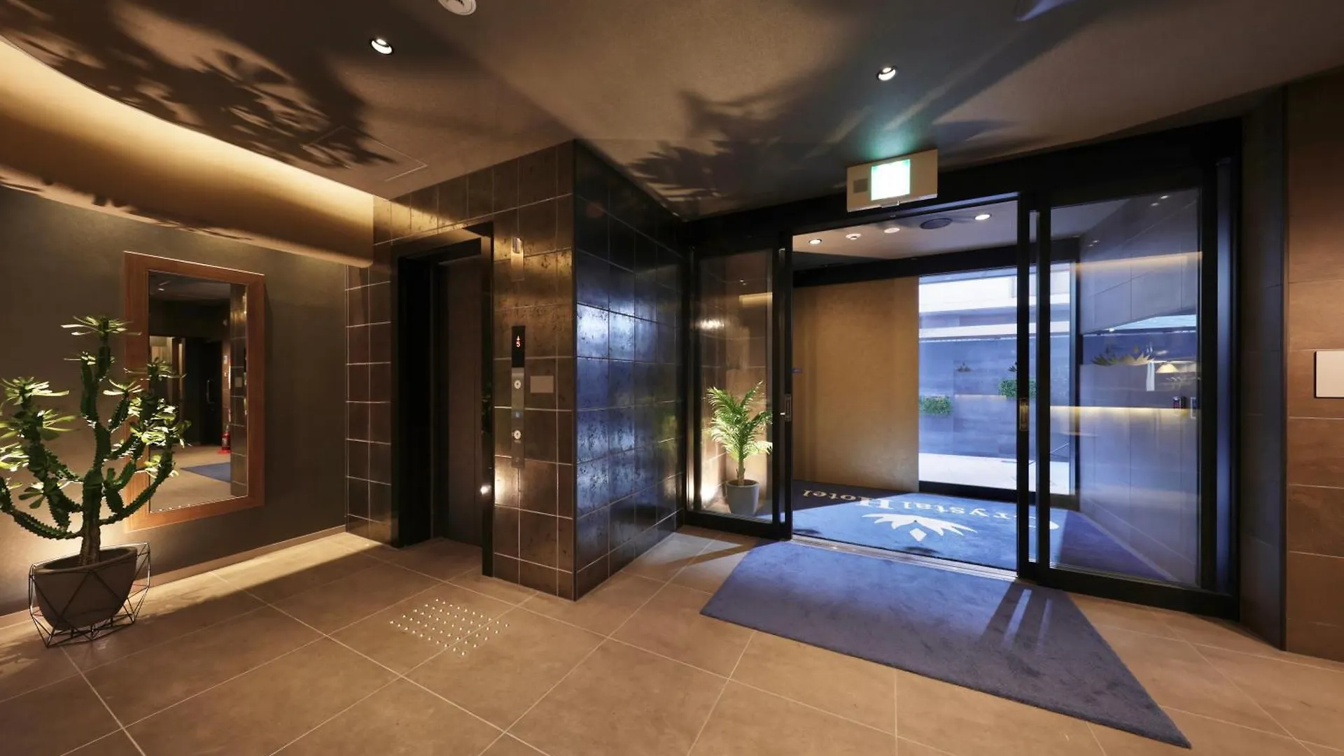 Doutonbori Crystal Hotel IV Осака 3*,  Япония